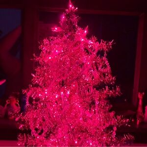 Pink Holiday Tinsel Tree jewelry sale DO NOT BUY THIS!